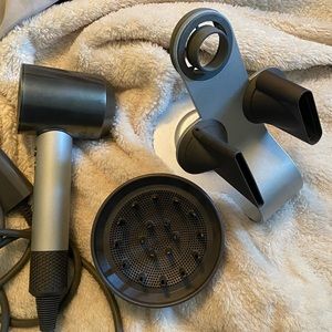 dyson supersonic hair dryer